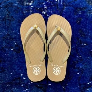 Good condition Tory Burch flip flops size 5